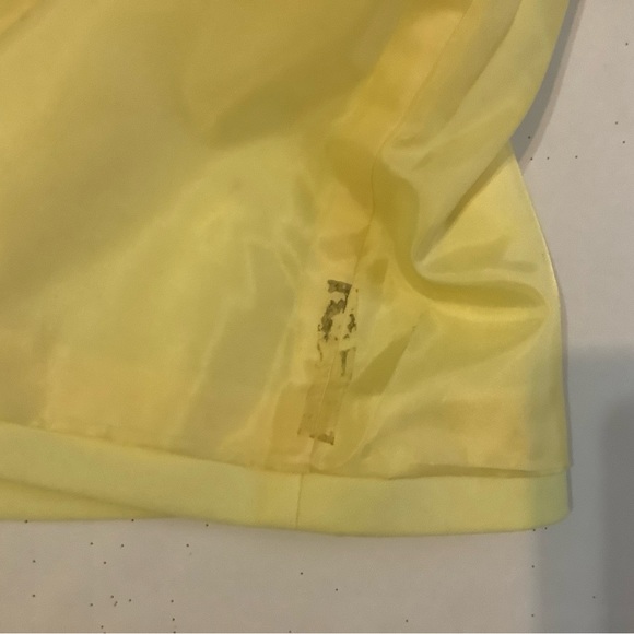 Tahari Yellow Sleeveless Top, 16 Petite - Picture 10 of 10